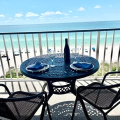 Renovated Beachfront Condo, Best Views on Marco Island!!