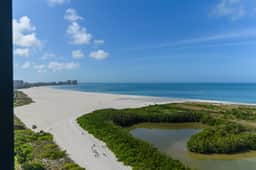 Stunning Beachfront Penthouse on 19th Floor I Desirable Front Unit - Image 2