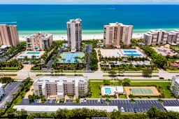 Luxurious Island 3 Bed Retreat I Walk to Beach - Image 2