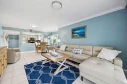 Luxurious Island 3 Bed Retreat I Walk to Beach - Image 3