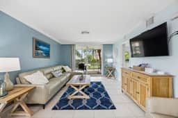 Luxurious Island 3 Bed Retreat I Walk to Beach - Image 5