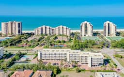 4th Floor 2 Bed I Walk to Beach & Marco Walk - Image 2
