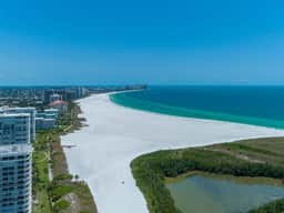 End Unit w/ Top of Line Finishes / Crazy Wide Gulf Views! - Image 5