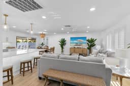 0.4 Mi Walk to Beach & Dining | Heated Pool - Image 5