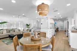 0.4 Mi Walk to Beach & Dining | Heated Pool - Image 3
