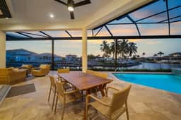 Luxe Waterfront 4 Bed Escape | Near Beach - Image 4
