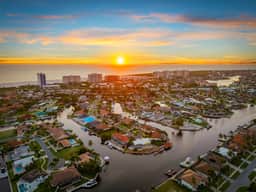 Luxe Waterfront 4 Bed Escape | Near Beach - Image 3