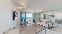 Totally Renovated Beachfront Condo at Apollo! - Image 2