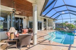 Waterfront 4 Bed | Pool, Spa, Southern Sun - Image 5