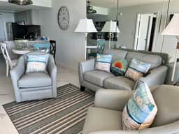 The "Sea-Winds" I Renovated Beachfront 2 Bed 2 Bath Condo - Image 4
