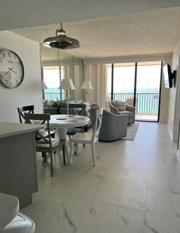 The "Sea-Winds" I Renovated Beachfront 2 Bed 2 Bath Condo - Image 3