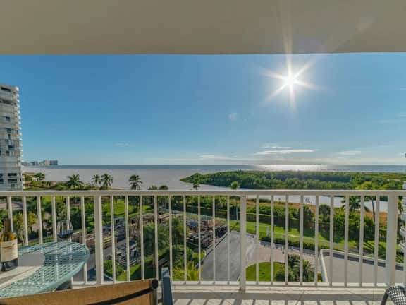End Unit w/ Top of Line Finishes / Crazy Wide Gulf Views! - Image 2