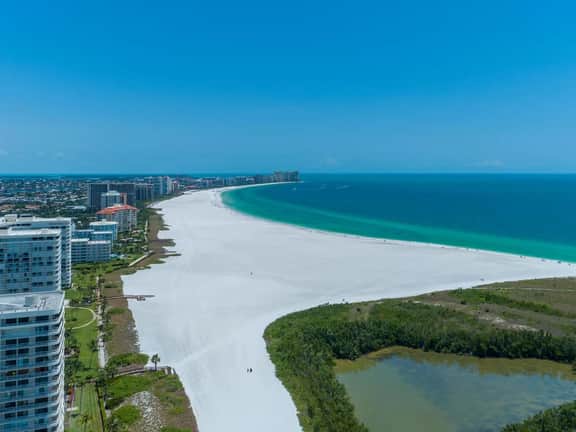 End Unit w/ Top of Line Finishes / Crazy Wide Gulf Views! - Image 5