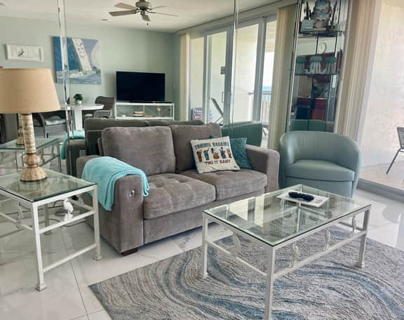Renovated Beachfront Condo, Best Views on Marco Island!! - Image 4