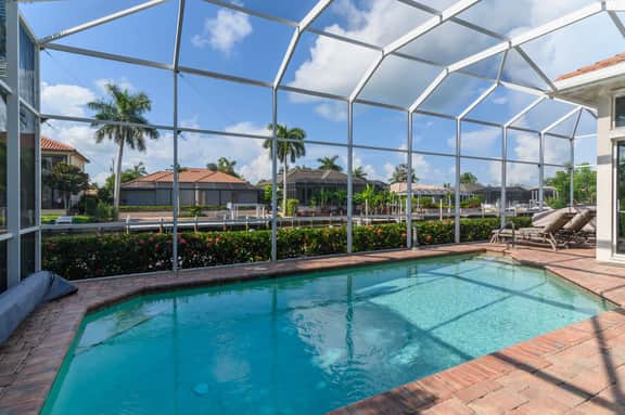 4 Bed Waterfront Retreat | Heated Pool - Image 3