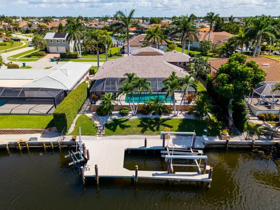 Stay & Play Waterfront 3 Bed on Marco Island - Image 2