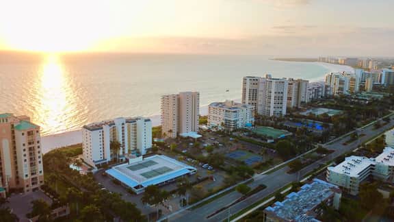 Incredible Views from this Renovated Beachfront Getaway @ the Apollo!!! - Image 2
