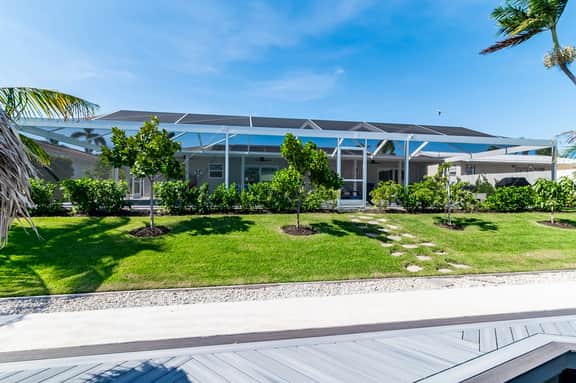 Waterfront Oasis Re-Done Throughout! 1 Mile From Winterberry Beach Access Pt - Image 4