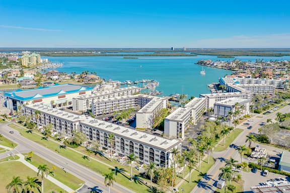 Full Reno Throughout I Views of Factory Bay - Image 1