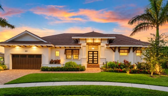 Luxe Waterfront 4 Bed Escape | Near Beach - Image 1