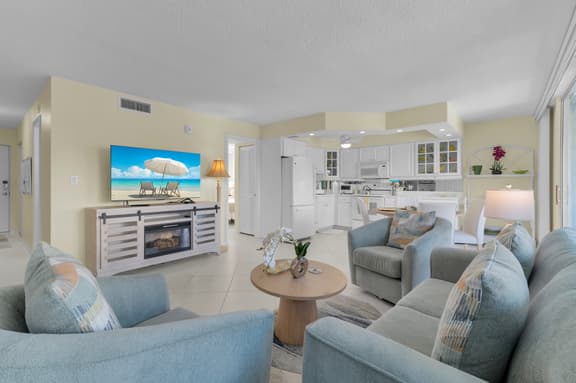 1 Bed Steps to Beach Access & JW Marriott - Image 1